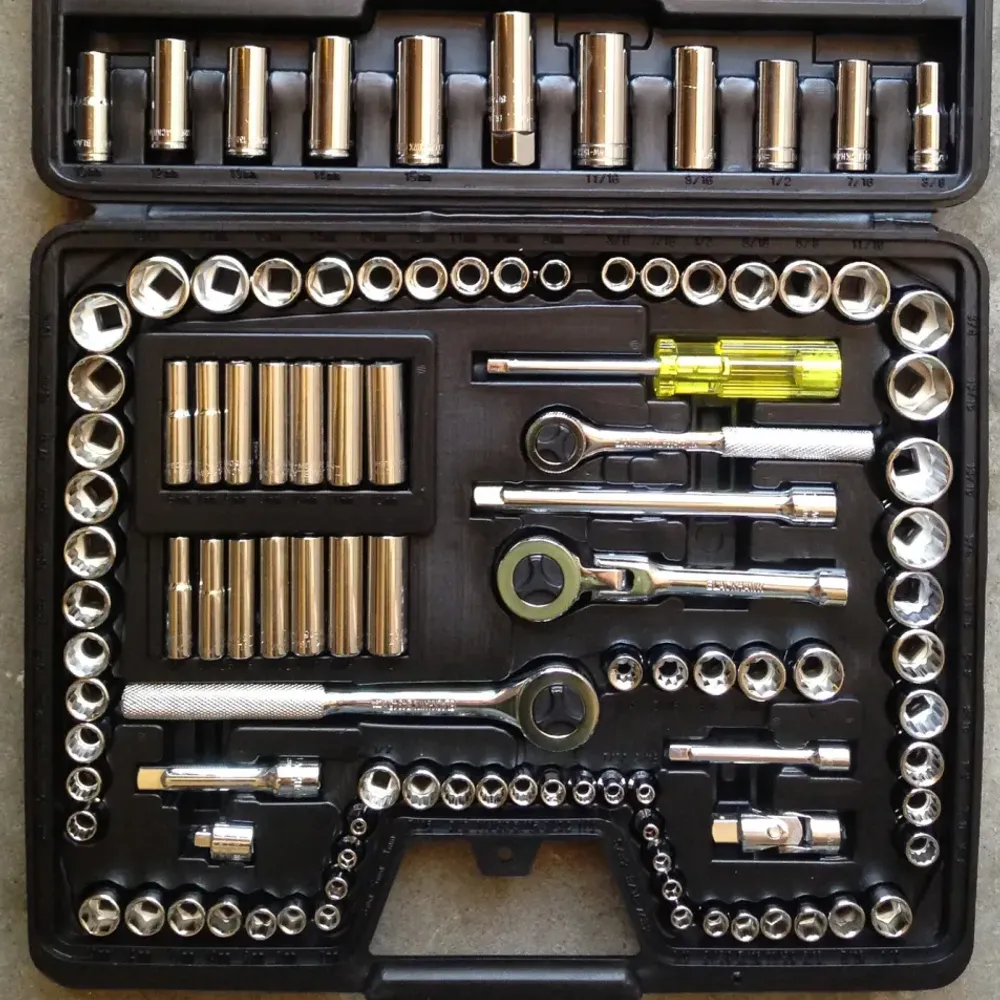 Socket Set 1/2", 24 Pieces
