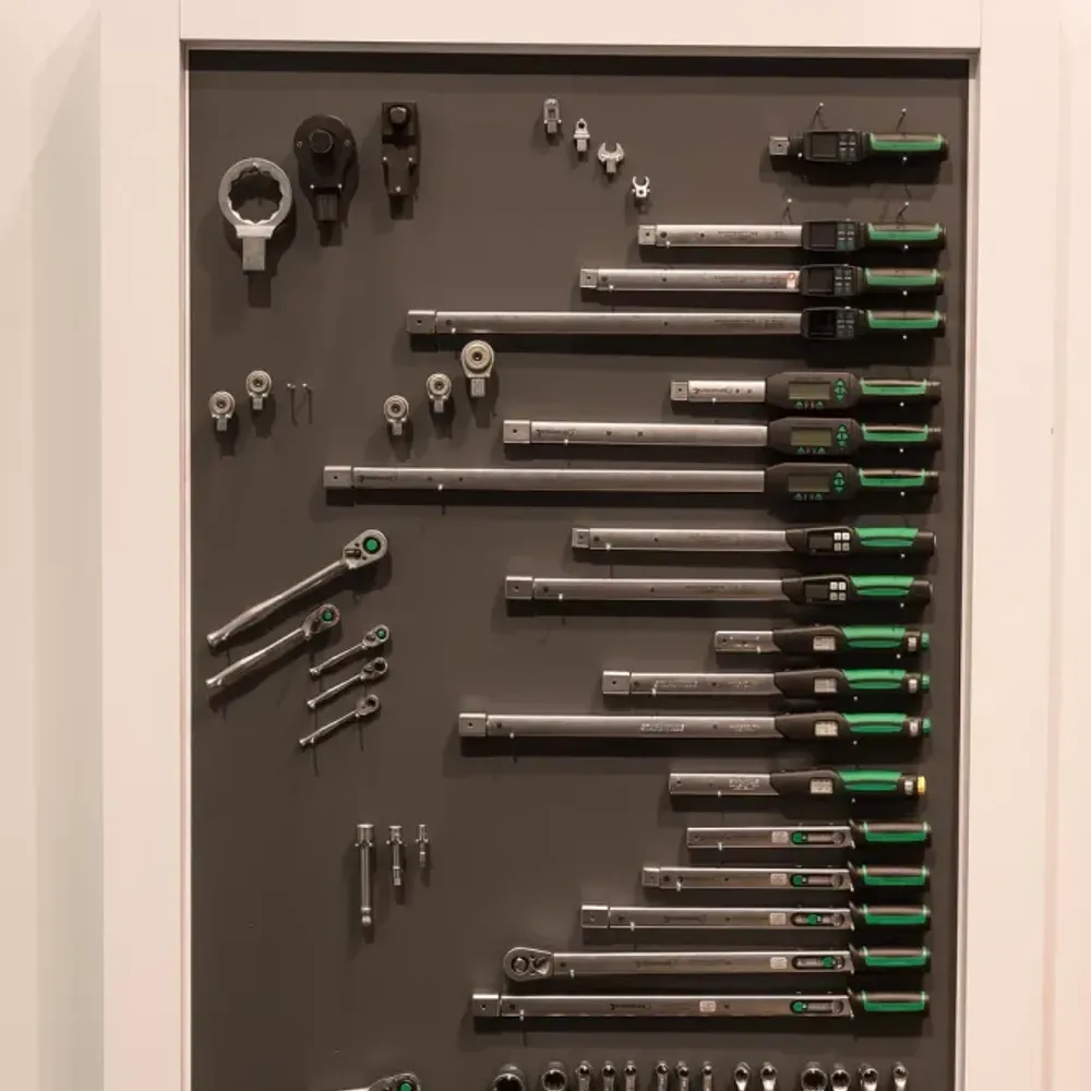 Torque wrench 40–200 N·m